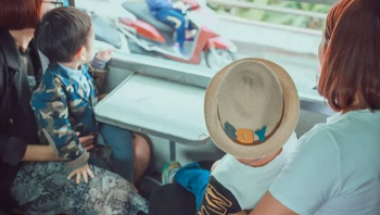 Trẻ Em Đi Tàu Hỏa Cần Giấy Tờ Gì? Quy Định Mới 2025