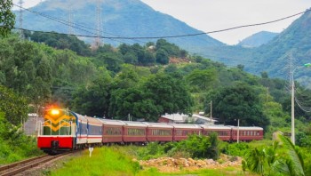 Vé Tàu Sài Gòn Đi Hương Phố Hà Tĩnh - DSVN Bán Vé Trực Tuyến