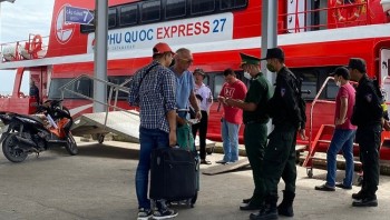 ve tau cao toc di con dao 2