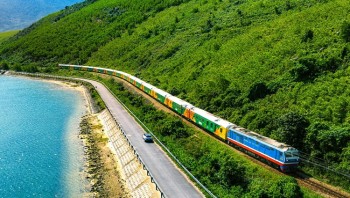 Đường Sắt Việt Nam Ra Mắt “Chuyến Tàu Hạnh Phúc” Lan Tỏa Yêu Thương