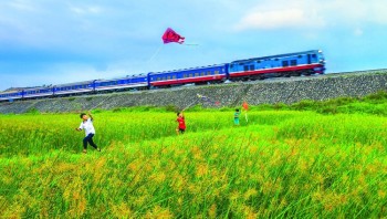 Sắp vận hành tuyến tàu du lịch kết nối di sản Huế - Phong Nha
